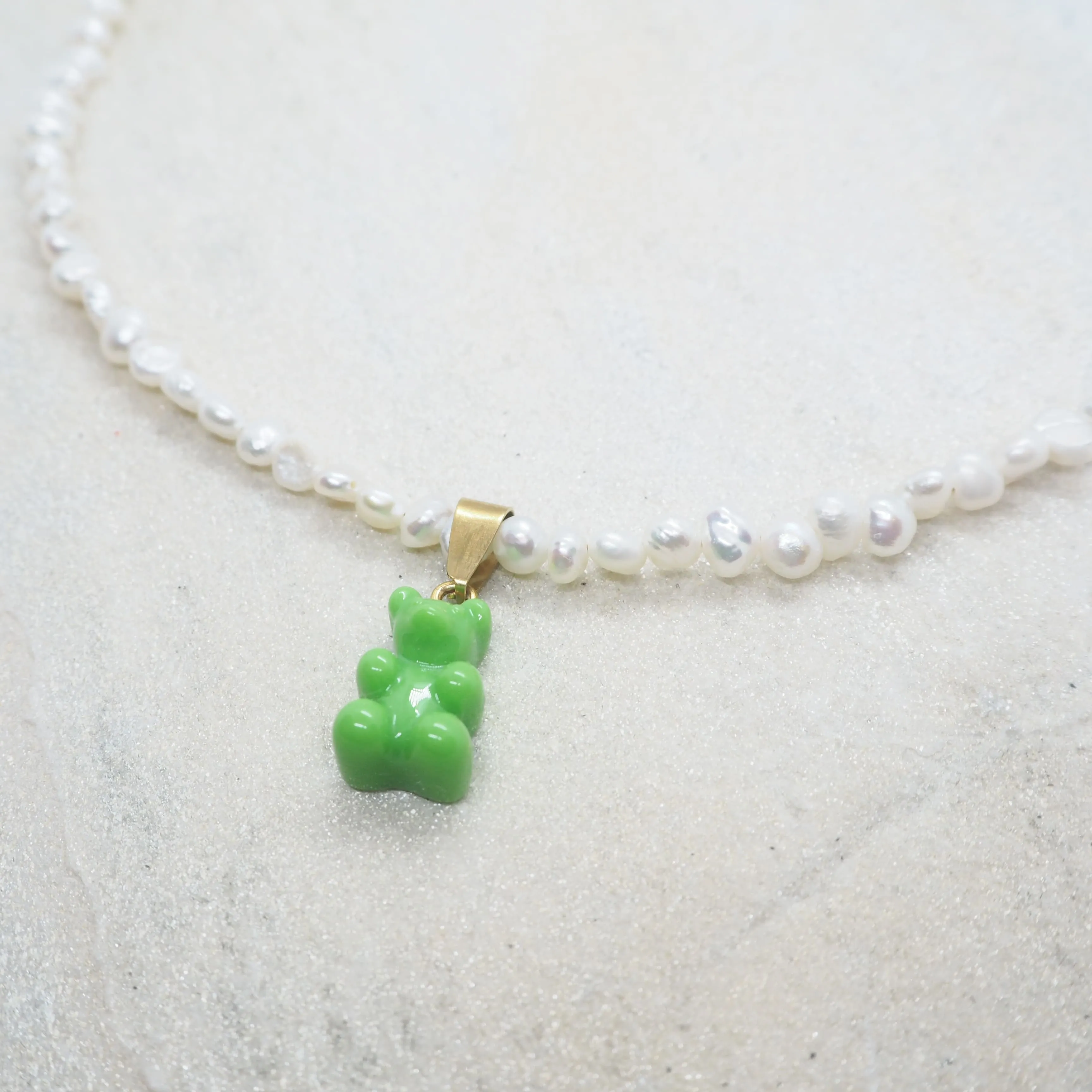 NOSTALGIC BEAR NECKLACE GREEN