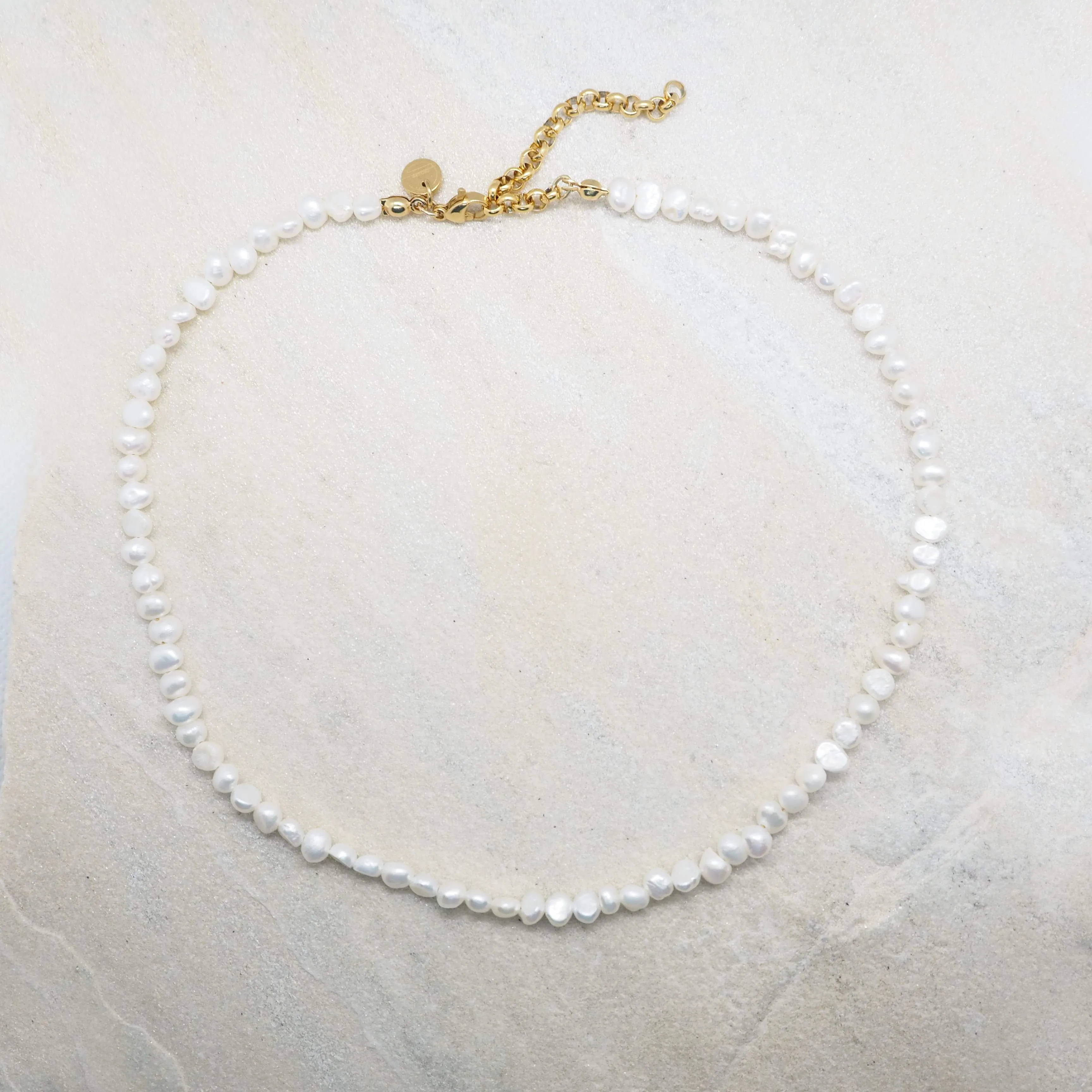 NOSTALGIC BEAR NECKLACE WHITE